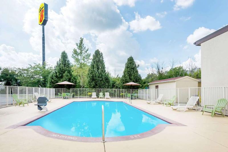 Holiday Inn Express & Suites - Milan - Sandusky Area By Ihg Exterior foto