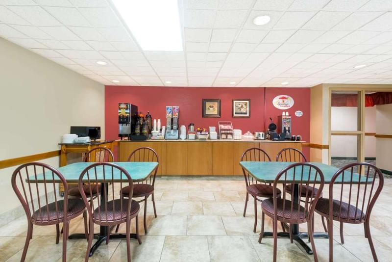 Holiday Inn Express & Suites - Milan - Sandusky Area By Ihg Exterior foto